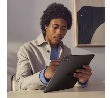 Apple iPad Pro 13 inch (2025) - 512 GB - Wi-Fi - Spacezwart